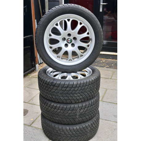 Wielset Alfa Spider 916 16"