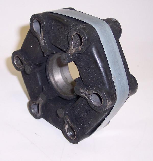Cardanasrubber,voorste