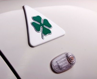 QV Embleem MiTO links (Wit)
