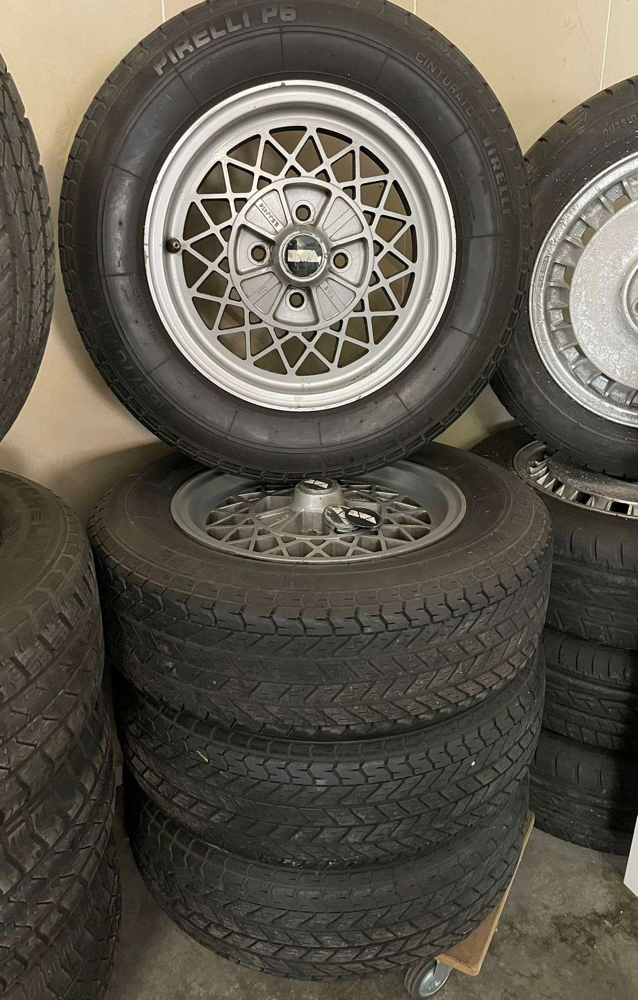 Wielset BWA 4x108 5,5Jx14" + Pirelli banden